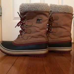Sorel Women’s Caribou Snow Boot, size 7.5